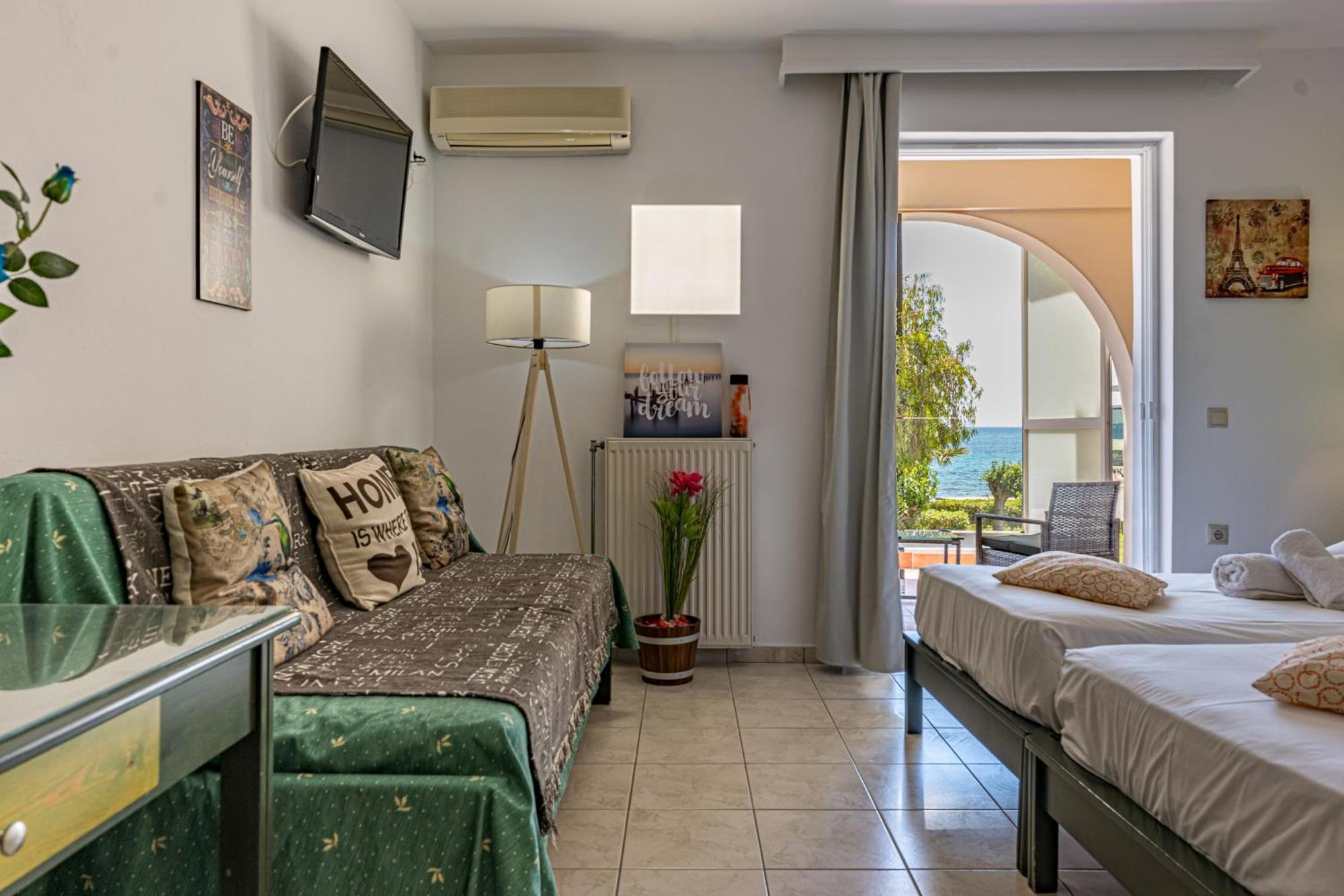 Seafront Spirit Apartments Закинтос Экстерьер фото