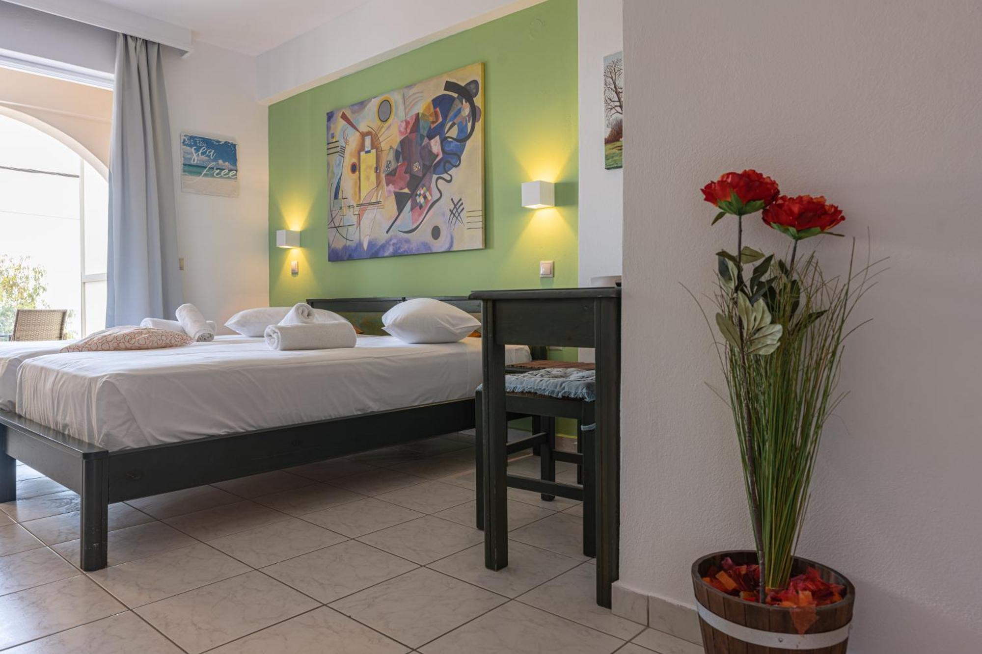 Seafront Spirit Apartments Закинтос Номер фото