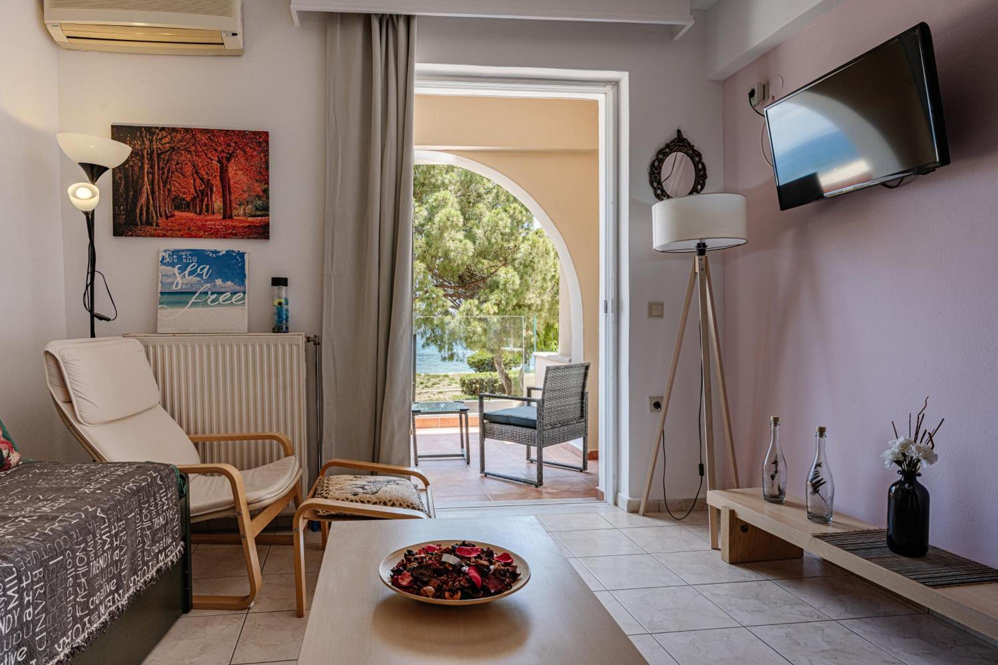 Seafront Spirit Apartments Закинтос Номер фото