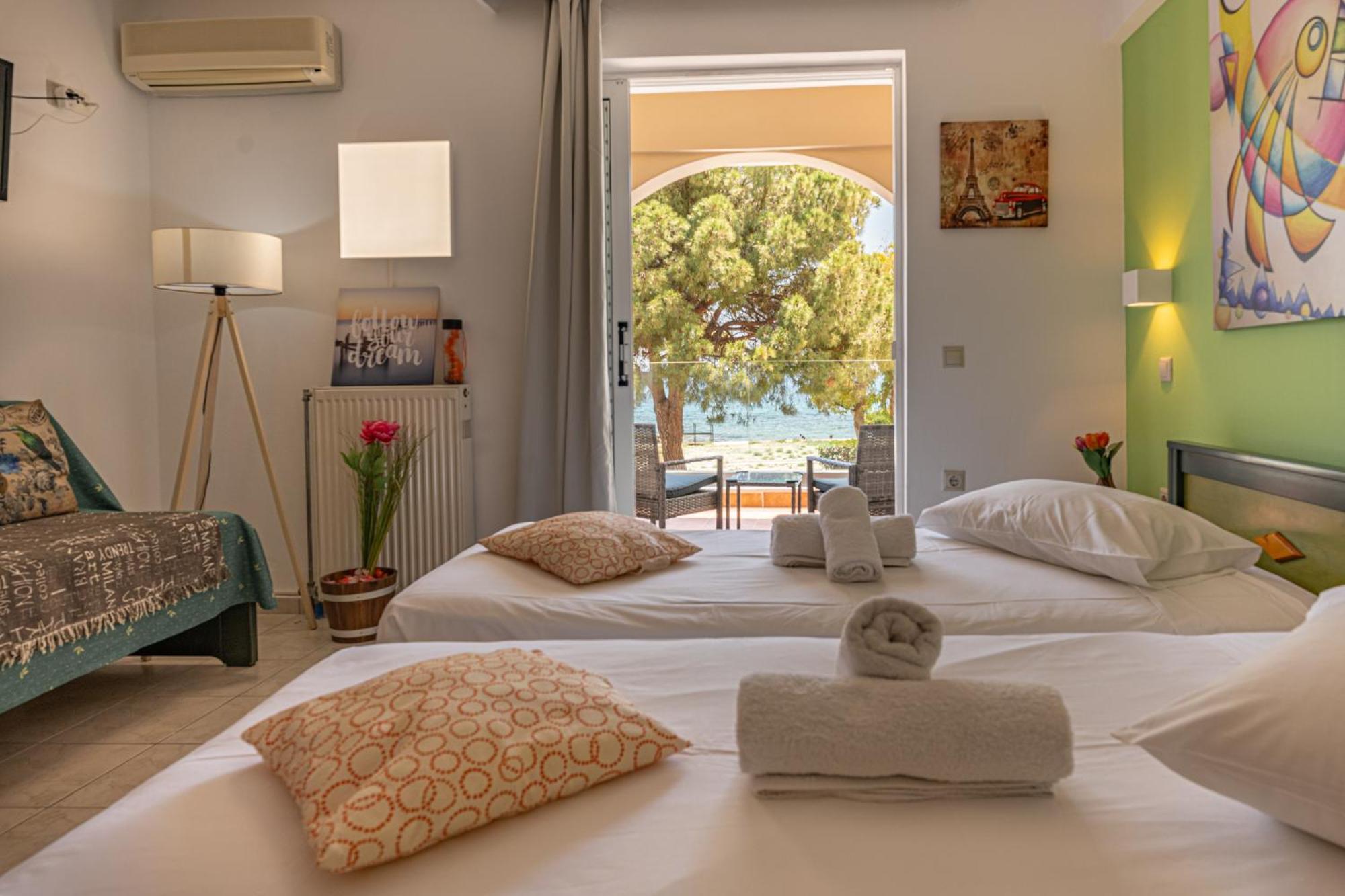 Seafront Spirit Apartments Закинтос Экстерьер фото